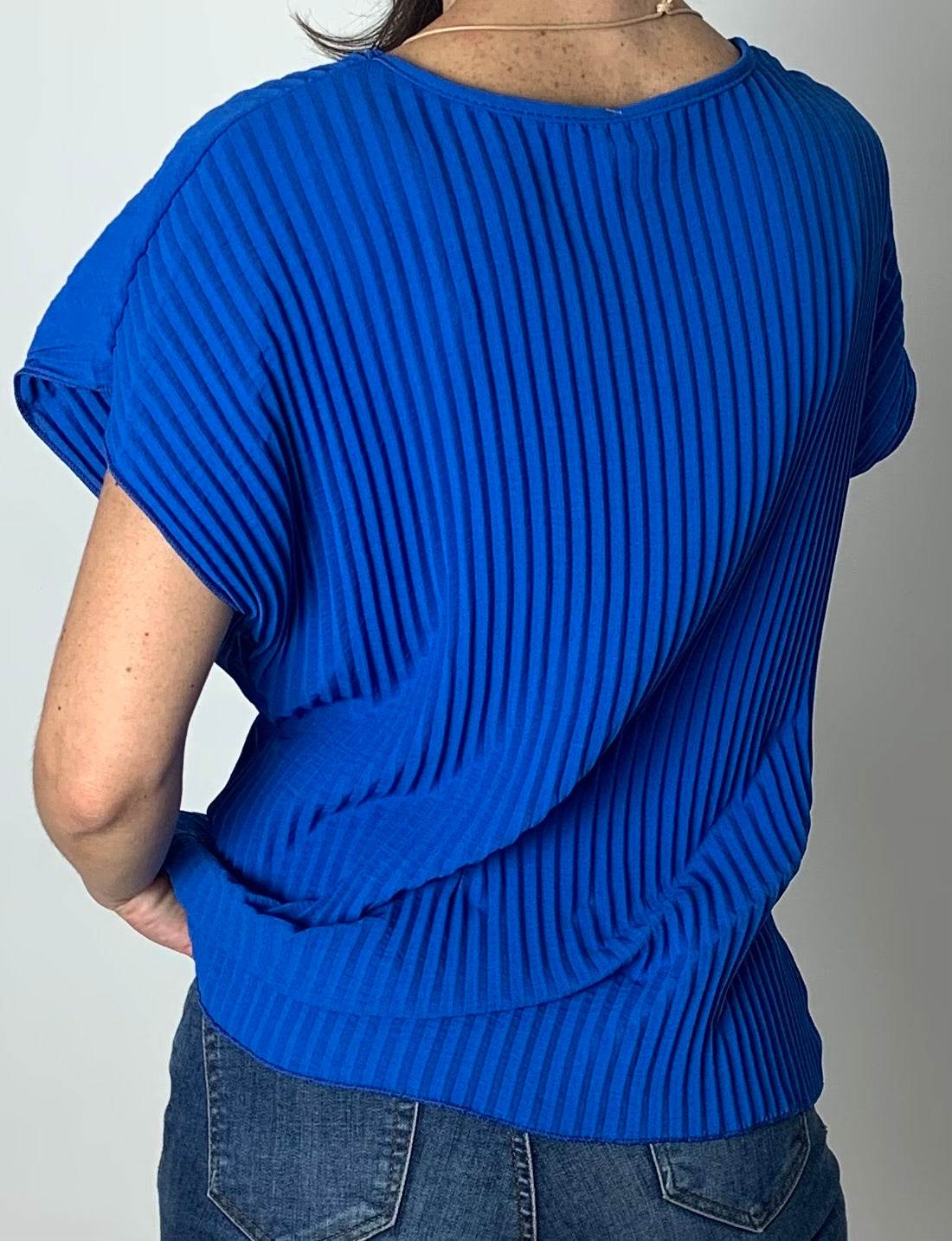 Tee shirt plissé avec collier