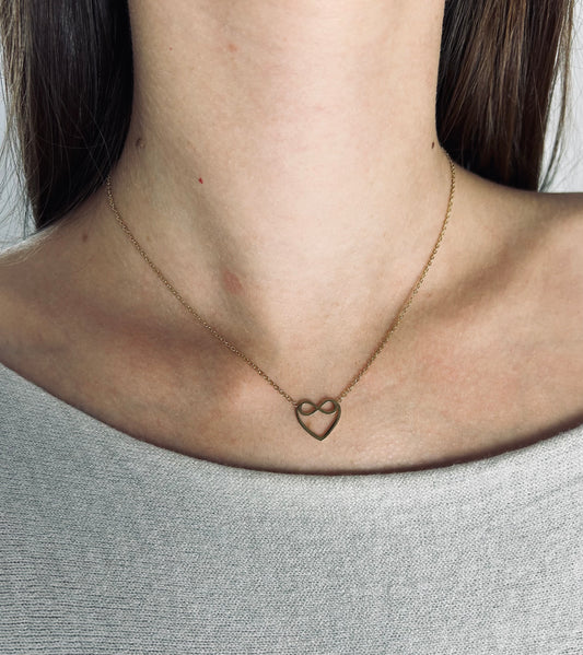 Collier coeur infini